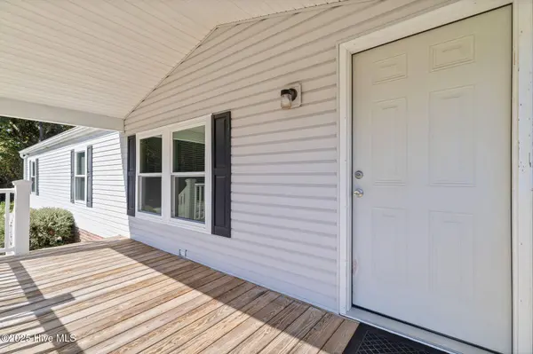 232 Hearthside DR, Rocky Point, NC 28457