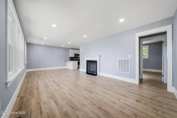 1719 Old Folkstone RD, Sneads Ferry, NC 28460