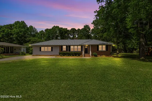 1719 Old Folkstone RD, Sneads Ferry, NC 28460