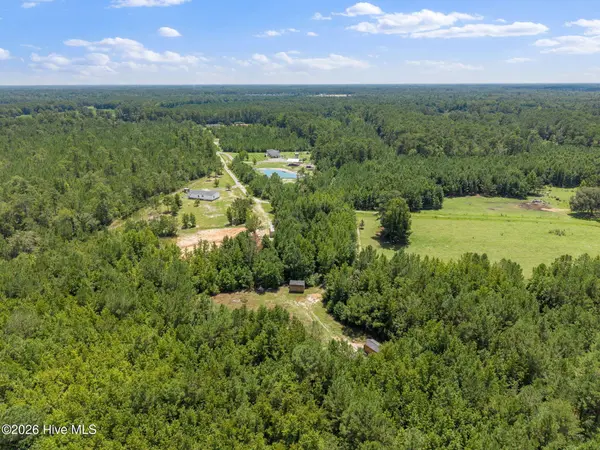 5690 Caroline Jones RD NE, Winnabow, NC 28479