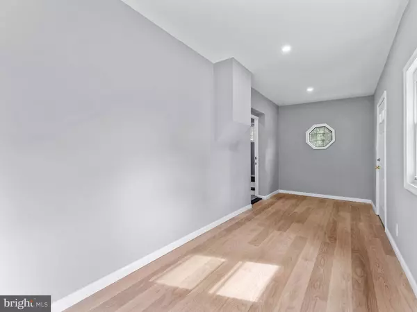 97 CHURCH, West Deptford, NJ 08086