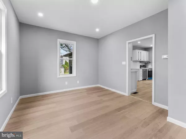 97 CHURCH, West Deptford, NJ 08086