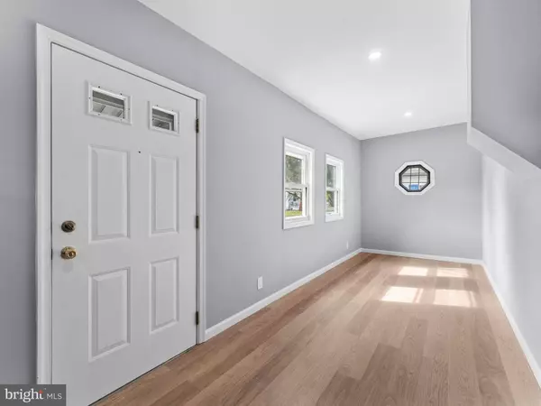 97 CHURCH, West Deptford, NJ 08086