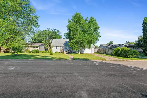 1219 10th AVE NE, Brainerd, MN 56401