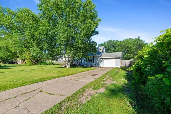 1219 10th AVE NE, Brainerd, MN 56401