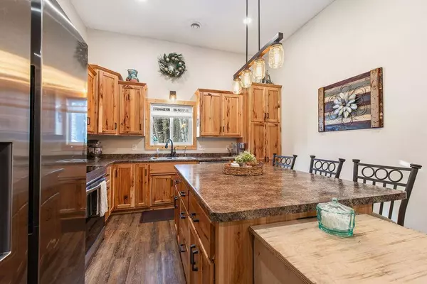 3302 Telemark TRL, Cushing, MN 56443