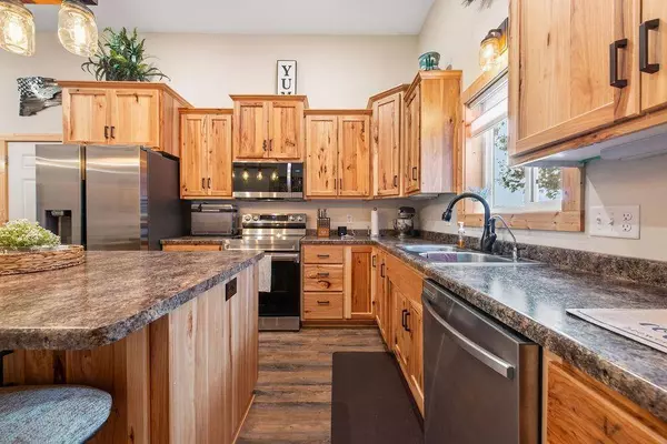 3302 Telemark TRL, Cushing, MN 56443