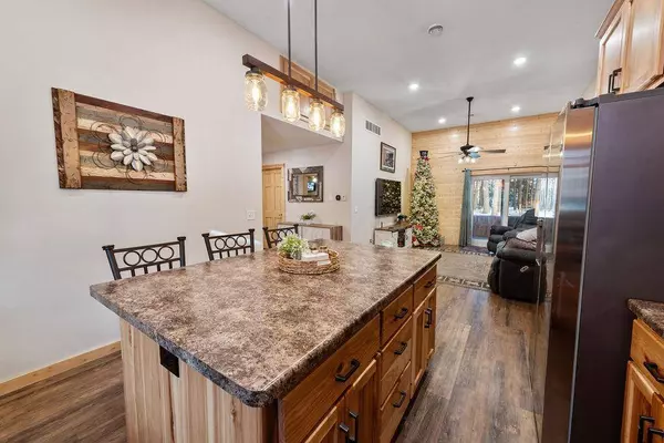 3302 Telemark TRL, Cushing, MN 56443