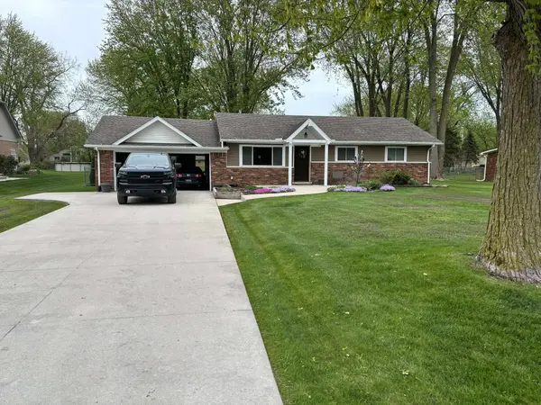 38890 Hamon St, Harrison Twp, MI 48045-2109