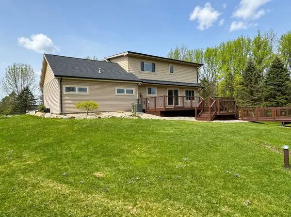 71650 Eldred Rd, Bruce Twp, MI 48065-3612