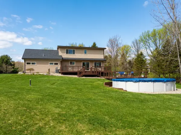 71650 Eldred Rd, Bruce Twp, MI 48065-3612