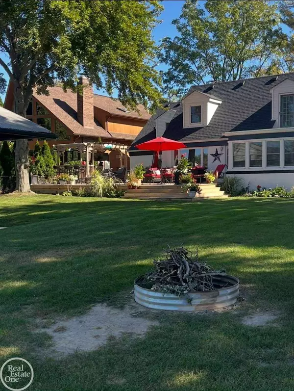 28800 Old North River Road, Harrison Twp, MI 48045