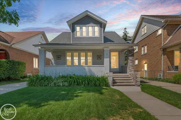 1357 Nottingham Drive, Grosse Pointe Park, MI 48230