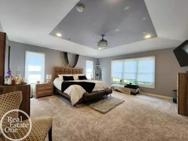 339 N Aice Street, Rochester, MI 48307