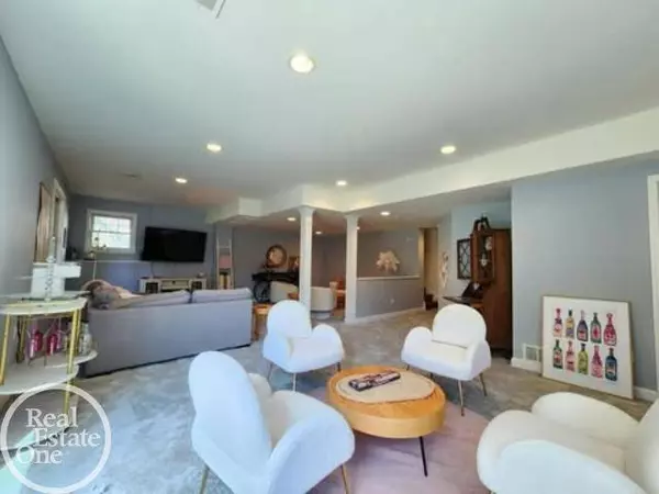 339 N Aice Street, Rochester, MI 48307