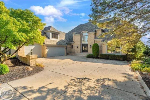 770 N Riverside Street, Saint Clair, MI 48079