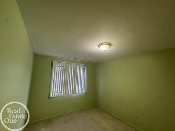 30757 Hidden  Pines Lane, Roseville, MI 48066