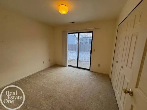 30757 Hidden  Pines Lane, Roseville, MI 48066