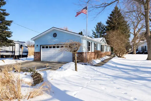 29750 Riverside Bay Drive, Harrison Twp, MI 48045