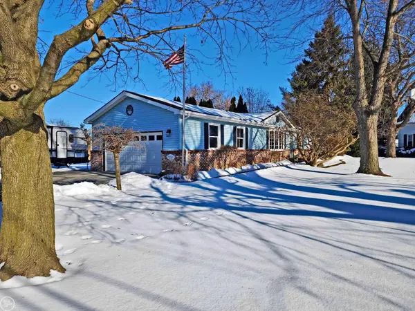 29750 Riverside Bay Drive, Harrison Twp, MI 48045