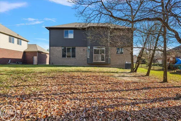 50529 Summit View Drive, Macomb Twp, MI 48044