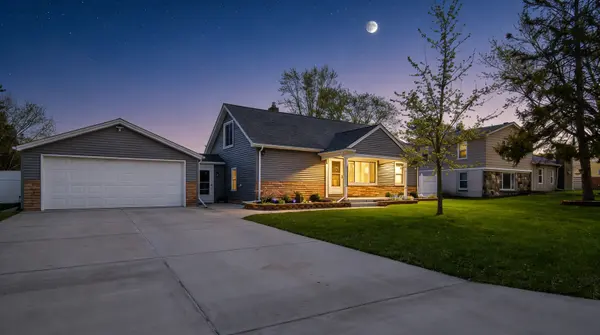 47840 Greenview Rd, Shelby Twp, MI 48317-2834