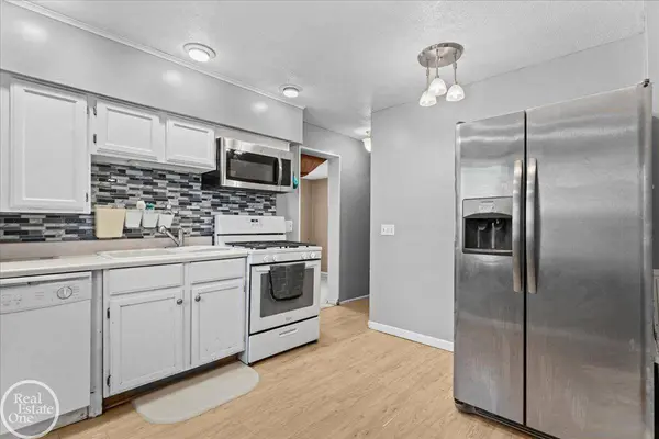 3547 Alvina Avenue, Warren, MI 48091
