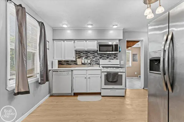 3547 Alvina Avenue, Warren, MI 48091