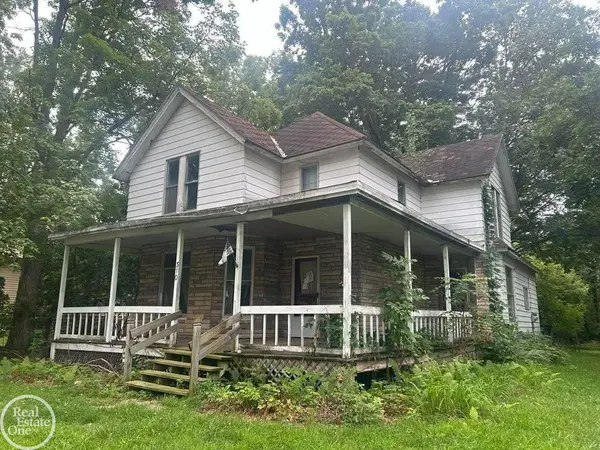 310 E Saint Clair Street