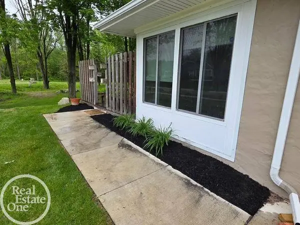 6026 Via Toscana Street, Troy, MI 48085