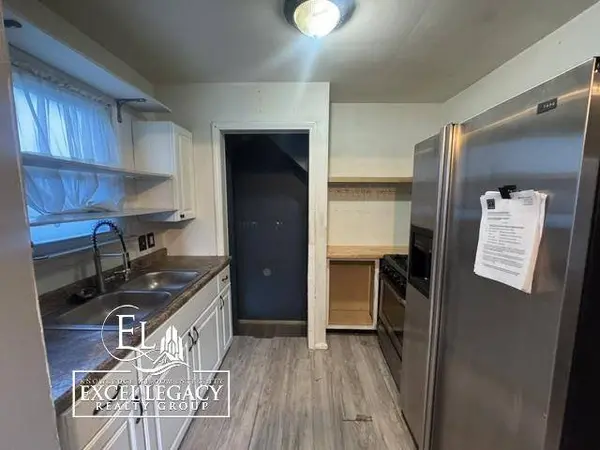 8219 Standard Street, Center Line, MI 48015