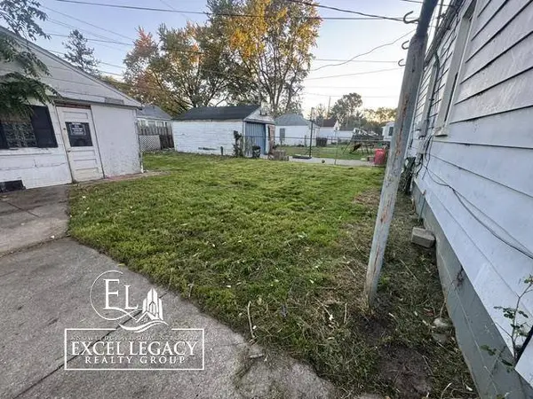 8219 Standard Street, Center Line, MI 48015