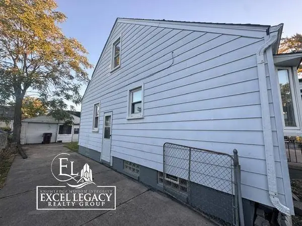 8219 Standard Street, Center Line, MI 48015