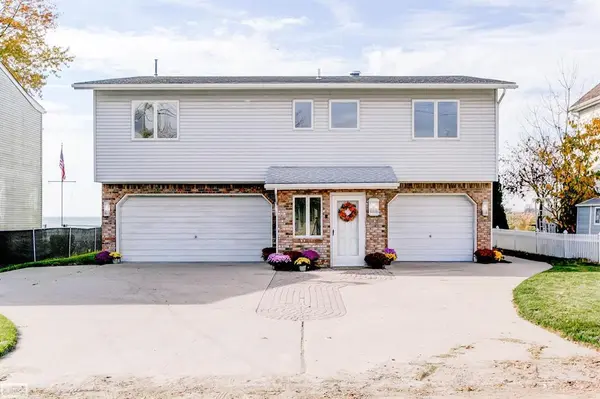 7860 Belle Brae Rd, Ira Twp, MI 48023-2700