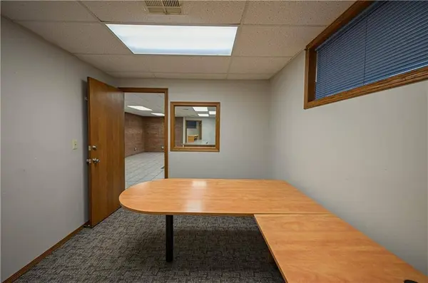 802 W 8th ST, Coffeyville, KS 67337