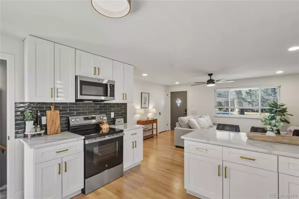 5126 Hoyt ST, Arvada, CO 80002