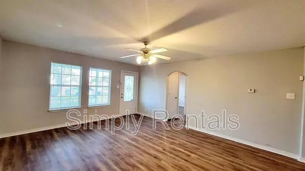 3112 Travis Street, Greenville, TX 75401