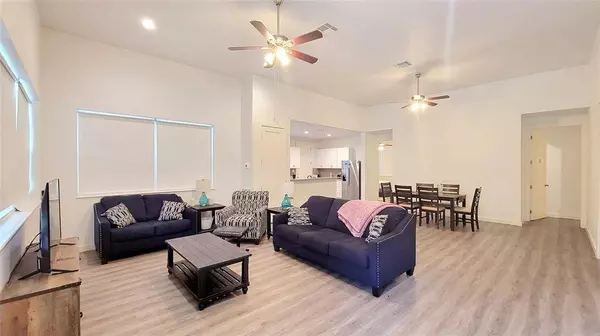 1711 Sycamore Street #4, Commerce, TX 75428