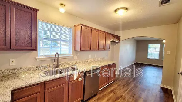 3112 Travis Street, Greenville, TX 75401