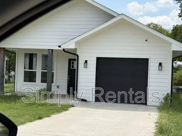 3907 Cornelia Street, Greenville, TX 75401