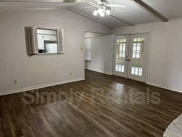 128 Royal Lane, Commerce, TX 75428