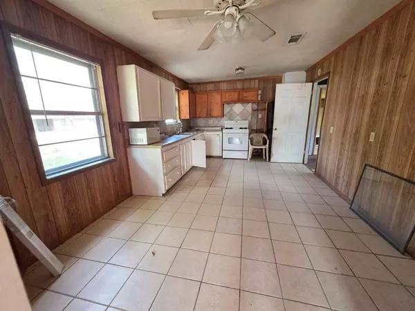 401 Odom Street, Cumby, TX 75433