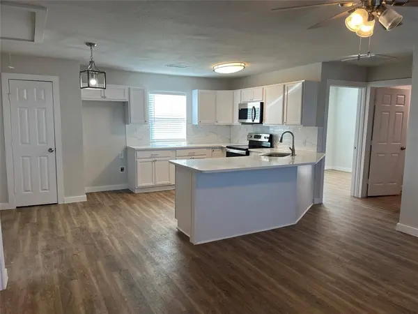 383 Mcilrath Road, Leonard, TX 75452