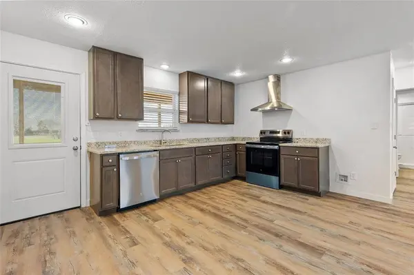 6934 Simmons, Lone Oak, TX 75453