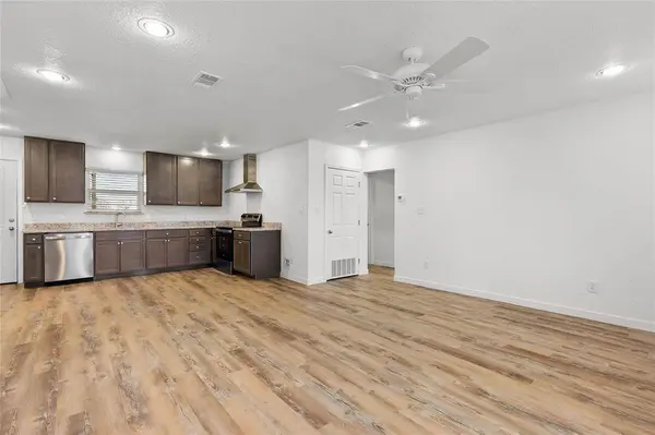 6934 Simmons, Lone Oak, TX 75453