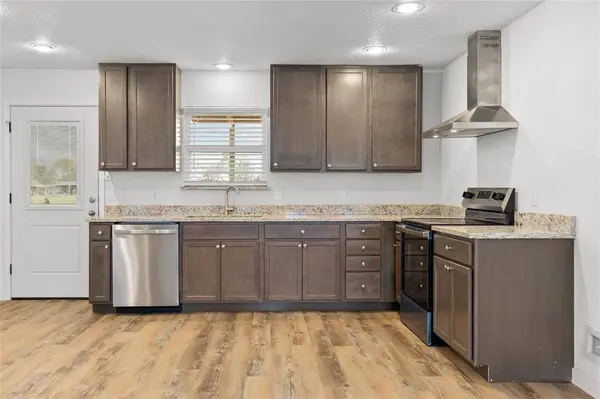 6934 Simmons, Lone Oak, TX 75453