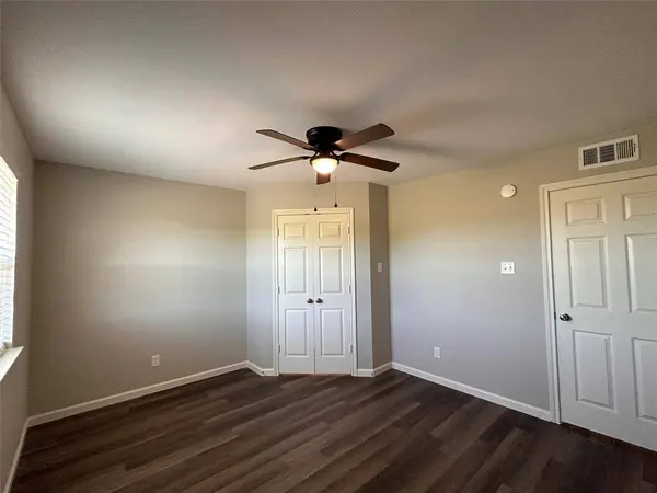 11015 W Interstate Highway 30 #6, Cumby, TX 75433