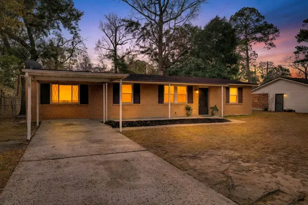 415 Wilshire Blvd, Savannah, GA 31419-1335