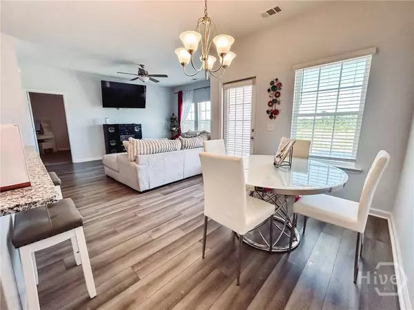 1667 SE Arnold Dr, Allenhurst, GA 31301