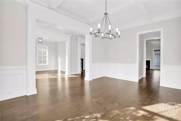 75 Redwall CIR, Savannah, GA 31407